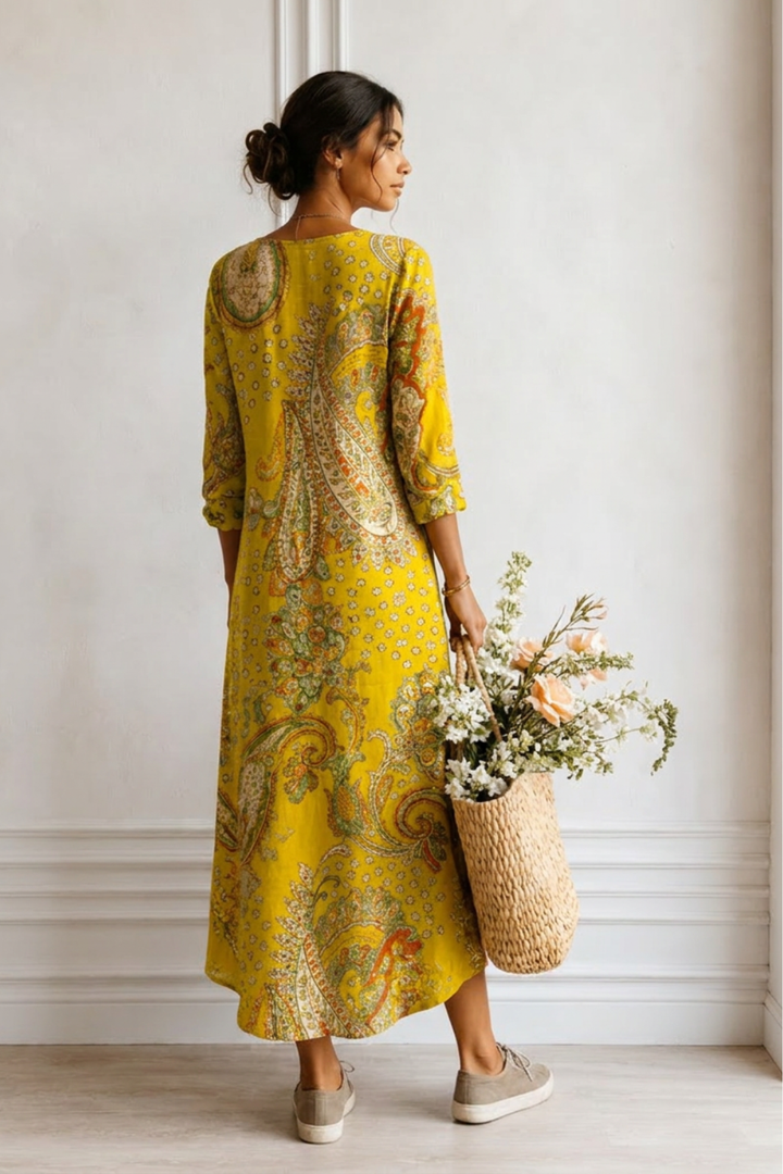 Wrinkle-Resistant Maxi Dress with Breathable Fabric and Integrated Pockets