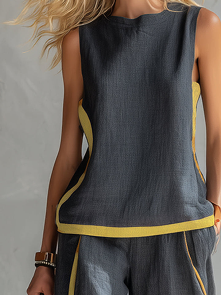 Two-Piece Relaxed Fit Set with Contrast Detailing and Breathable Fabric
