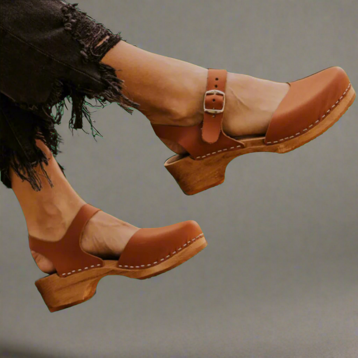 Women's Closed-Toe Platform Sandals with Cushioned Sole and Breathable Design