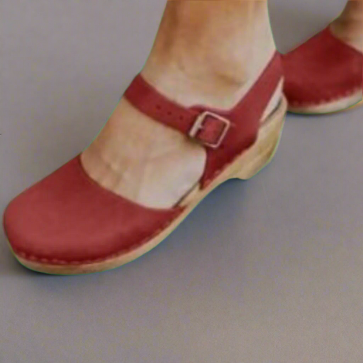 Women's Closed-Toe Platform Sandals with Cushioned Sole and Breathable Design