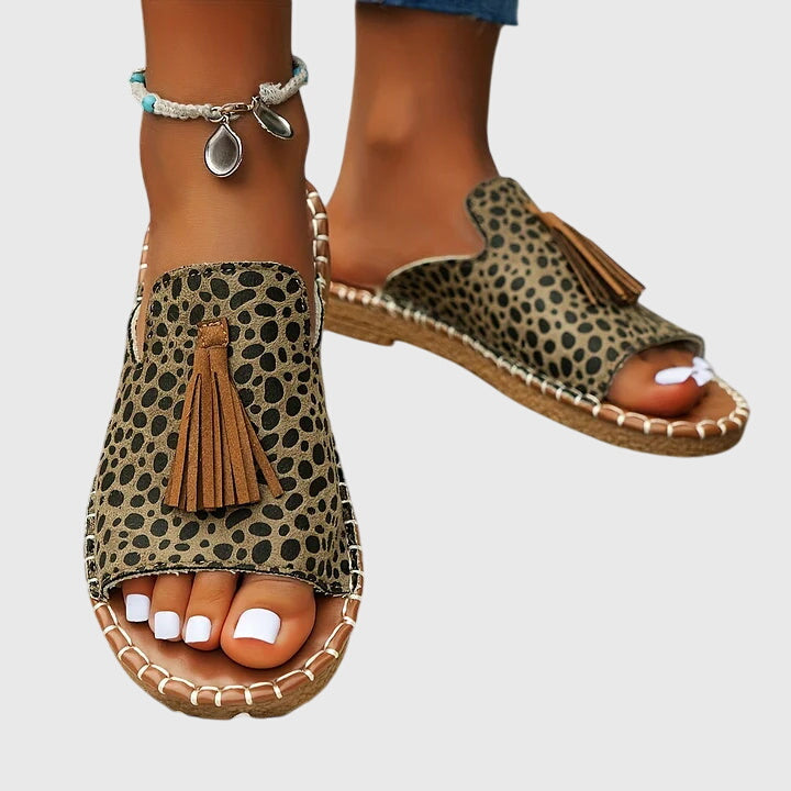 Coastal Sandal with Classic Silhouette and All-Day Support