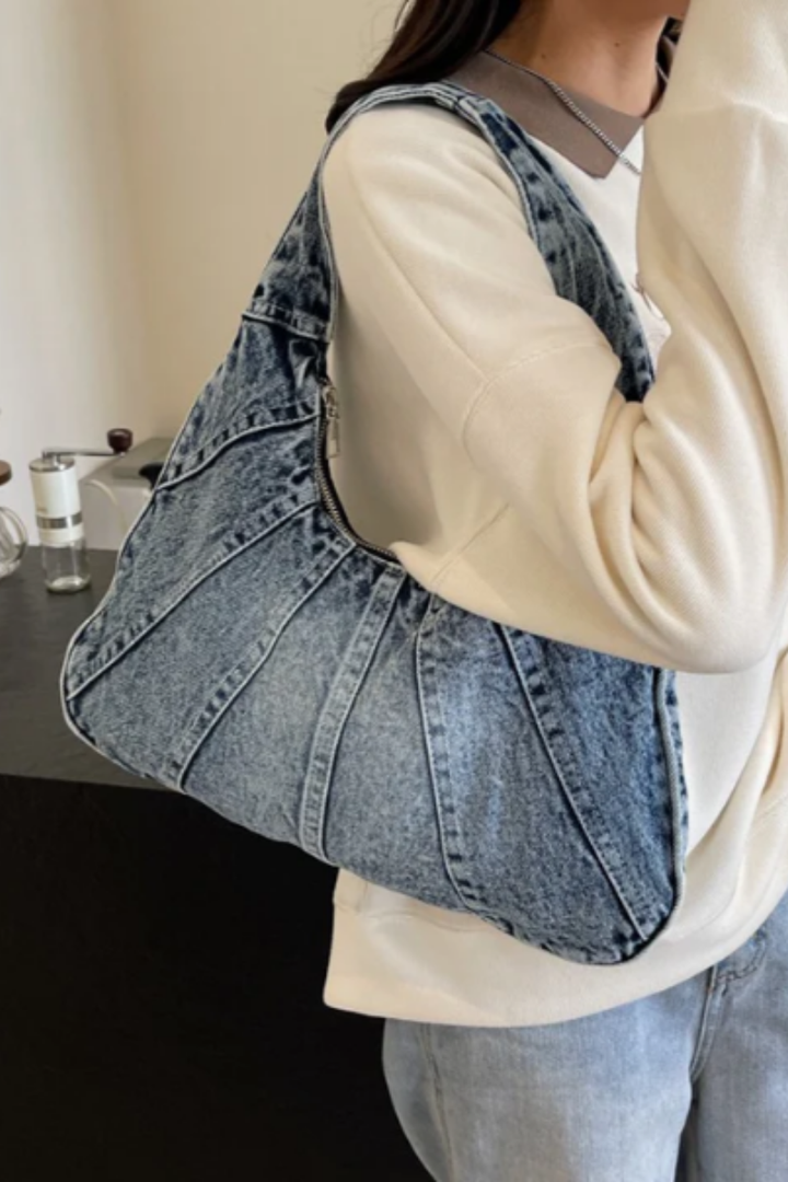 Open-Top Shoulder Bag with Fixed Straps for Everyday Use