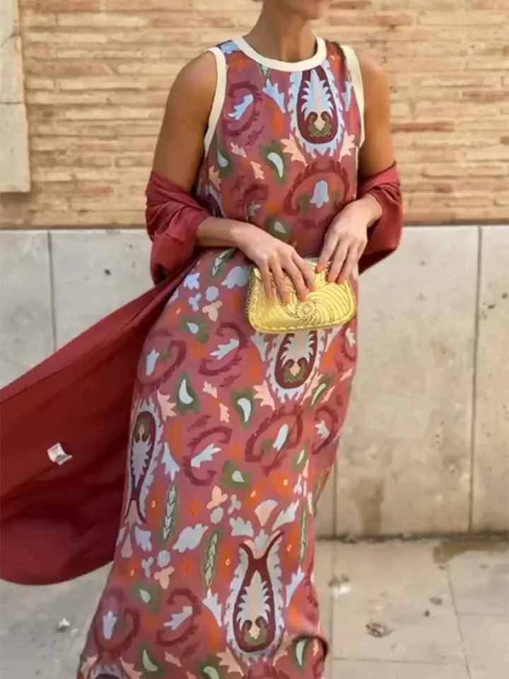 Sleeveless Maxi Dress with Bohemian Pattern and Two-Piece Set