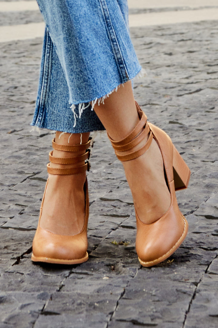 Women's Block Heel Sandals with Triple Ankle Buckle Straps and Adjustable Fit
