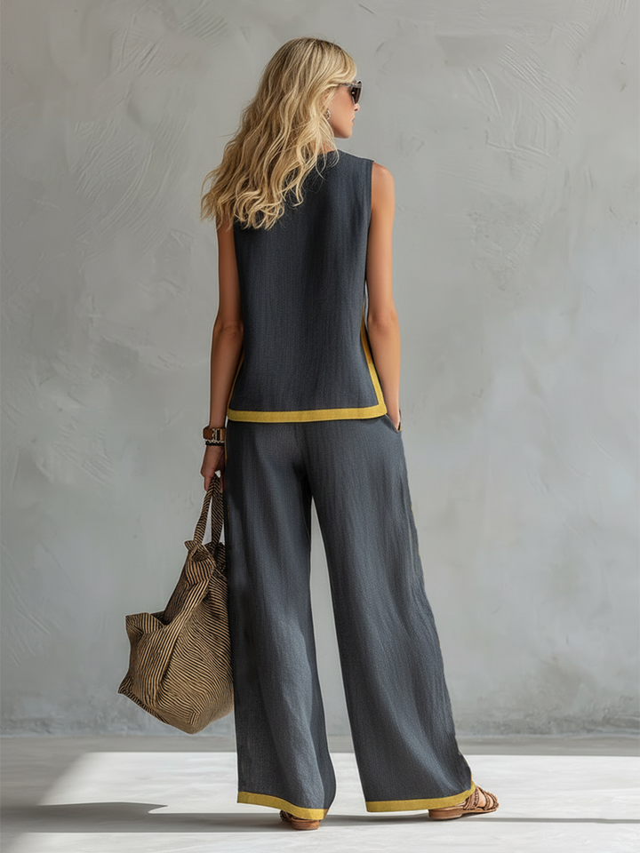 Two-Piece Relaxed Fit Set with Contrast Detailing and Breathable Fabric