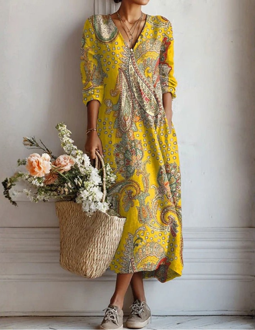 Wrinkle-Resistant Maxi Dress with Breathable Fabric and Integrated Pockets