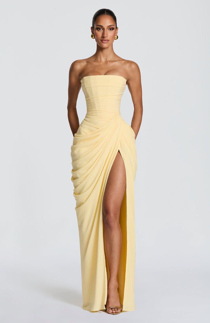 Lois Maxikleid: Elegante Silhouette für besondere Anlässe 0