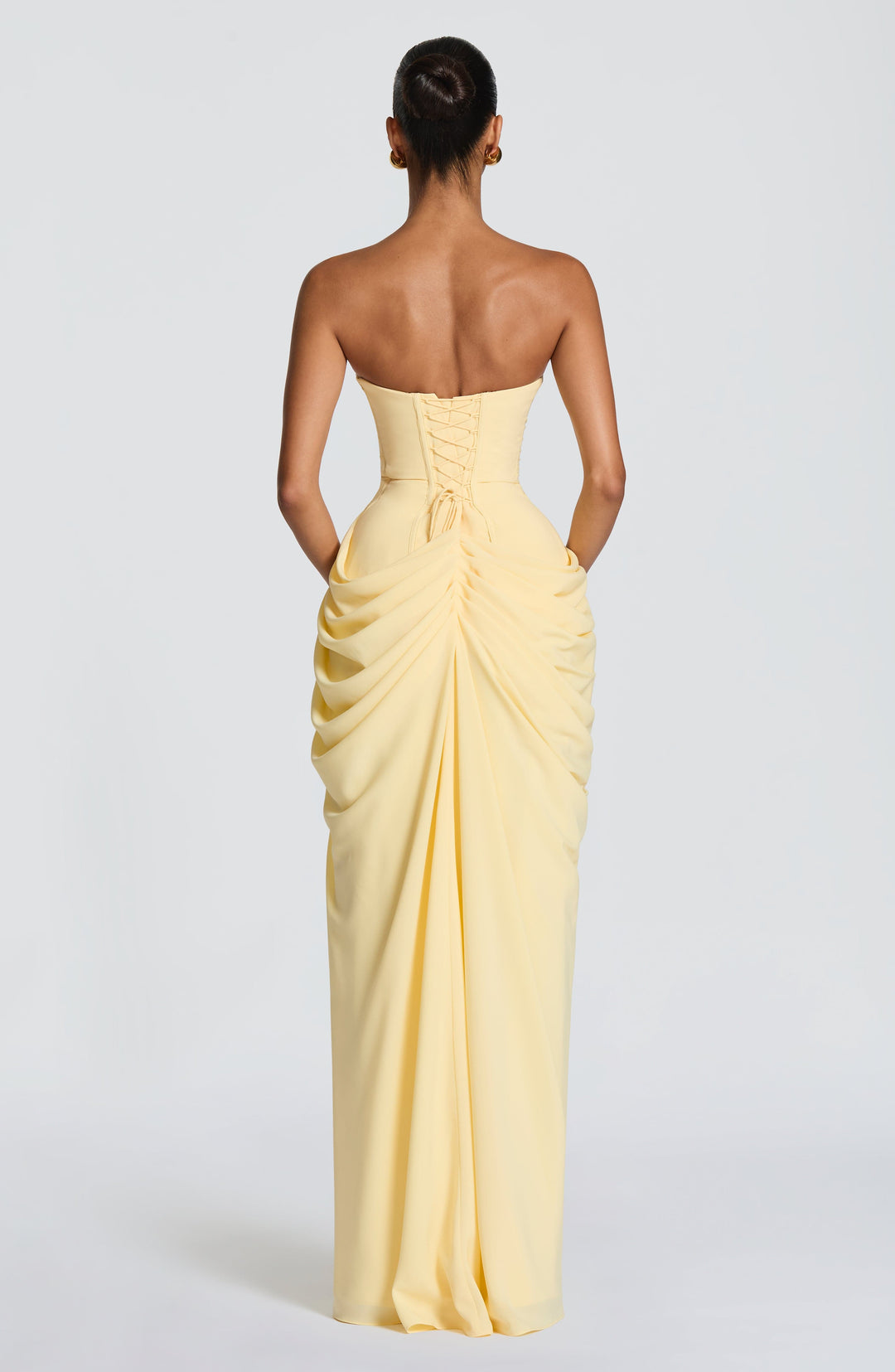 Lois Maxikleid: Elegante Silhouette für besondere Anlässe 1