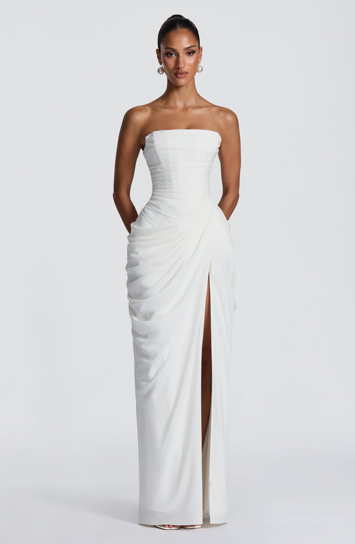 Lois Maxikleid: Elegante Silhouette für besondere Anlässe 13
