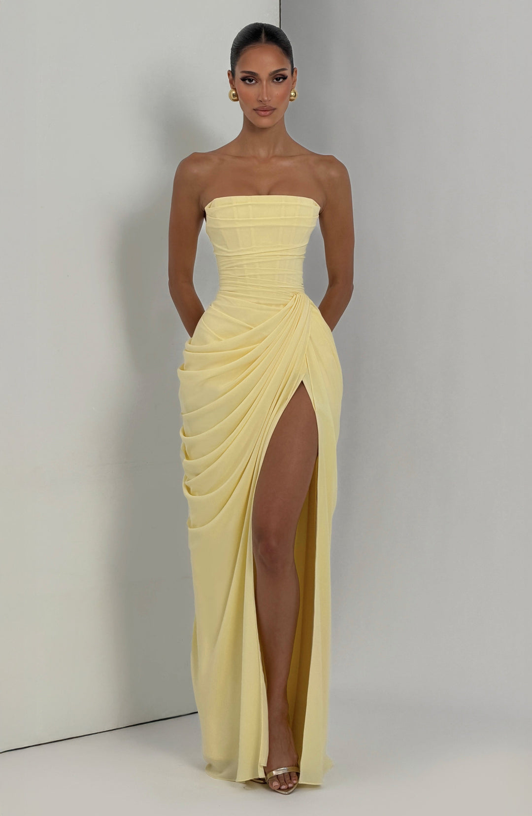 Lois Maxikleid: Elegante Silhouette für besondere Anlässe 5