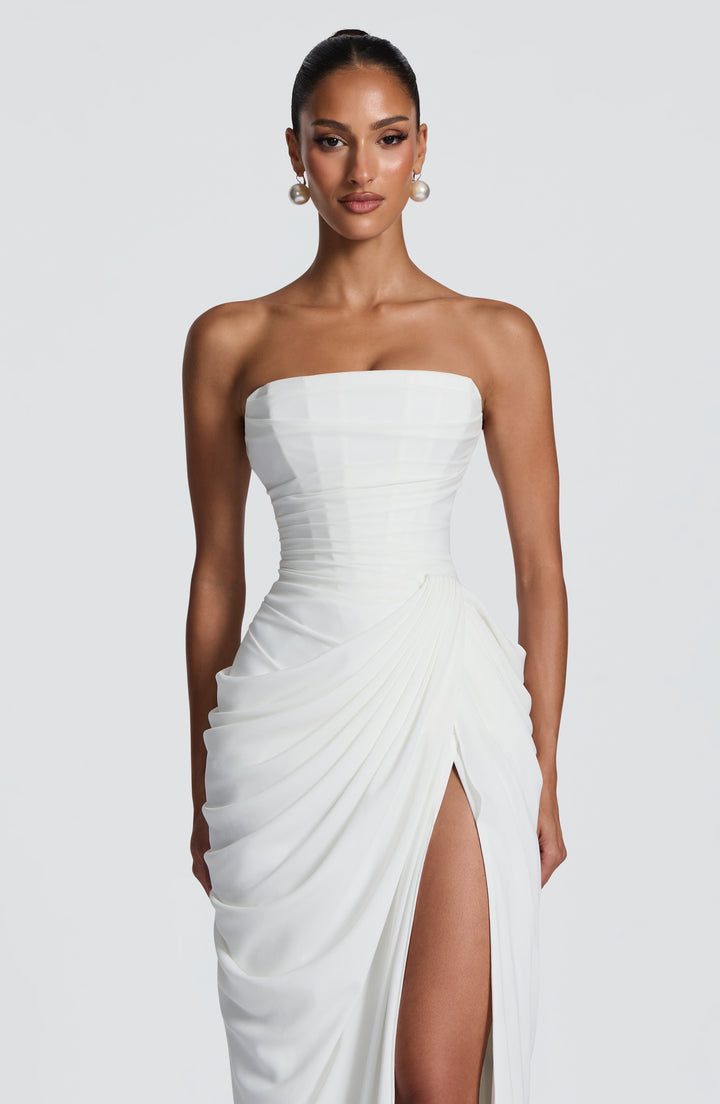 Lois Maxikleid: Elegante Silhouette für besondere Anlässe 7