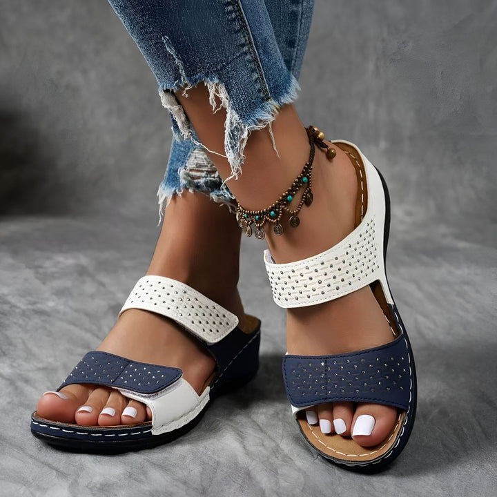 Orthopedic Sandals with Arch Support and Adjustable Strap, Cushioned Footbed