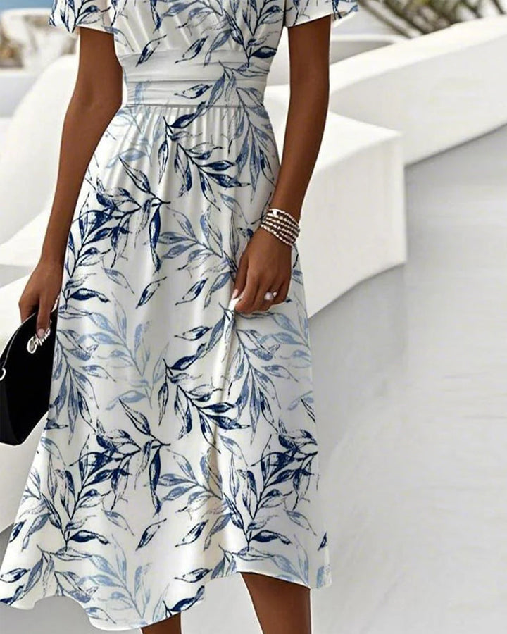 Botanical Print Dress with Tailored Silhouette and Soft Fabric