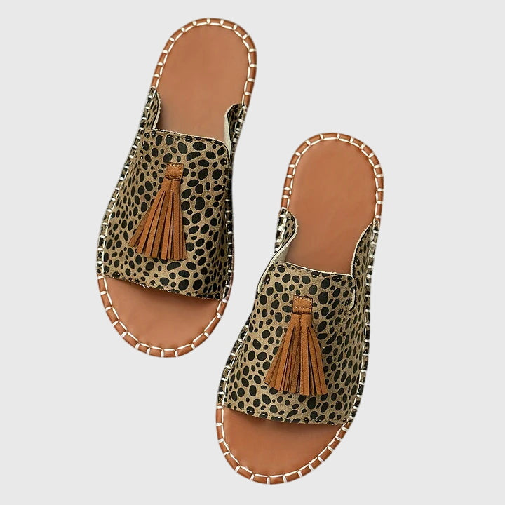 Coastal Sandal with Classic Silhouette and All-Day Support