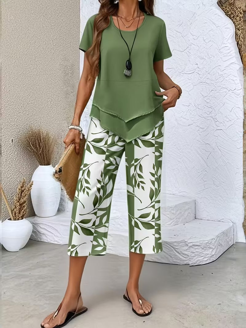 Women's Leaf Print Two Piece Set with Relaxed Fit and Layered Top