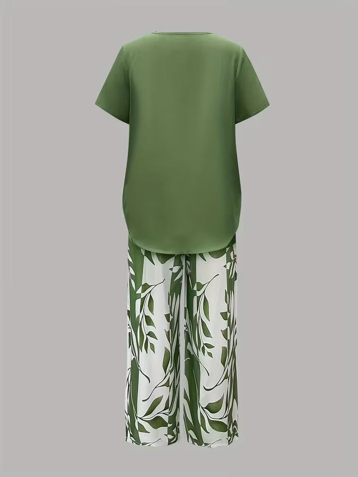 Women's Leaf Print Two Piece Set with Relaxed Fit and Layered Top