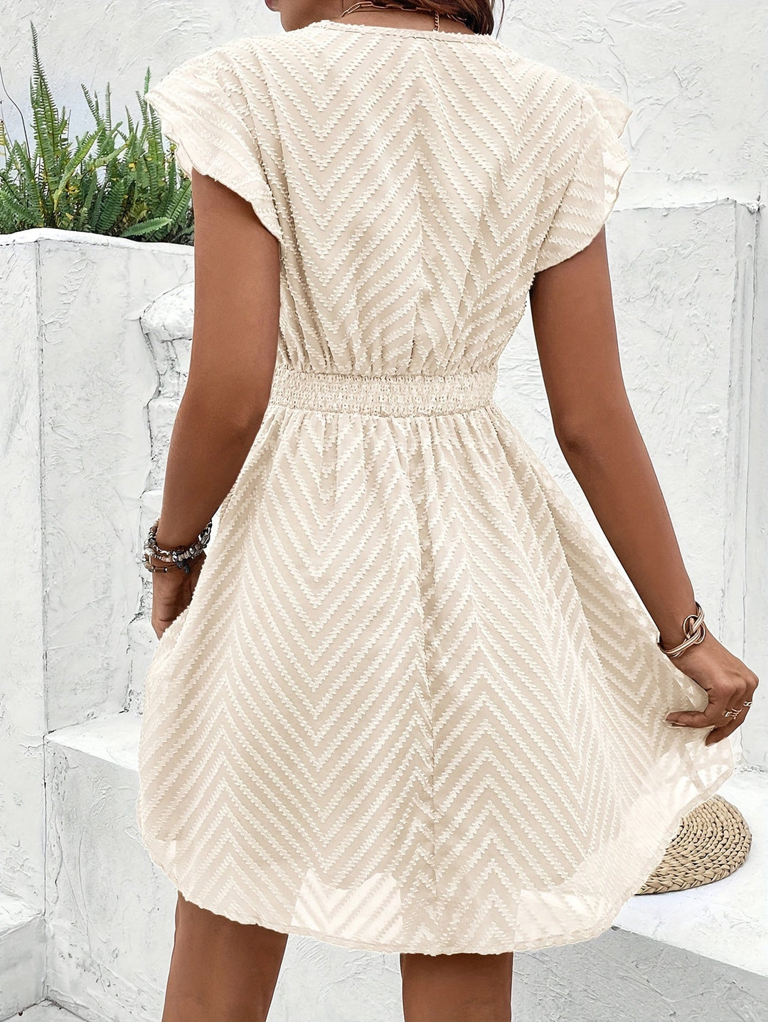 Women's Sleeveless A-Line Dress with Sweetheart Neckline and Breathable Fabric