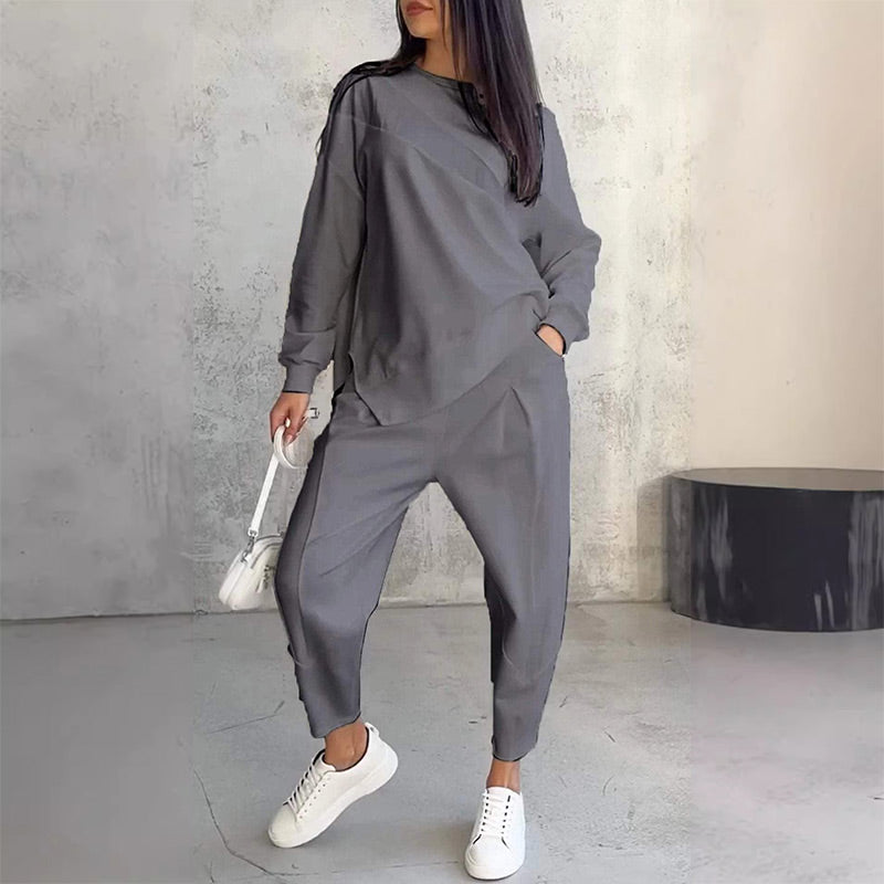 Women's Two-Piece Sweatshirt and Trousers Set with Asymmetrical Hem