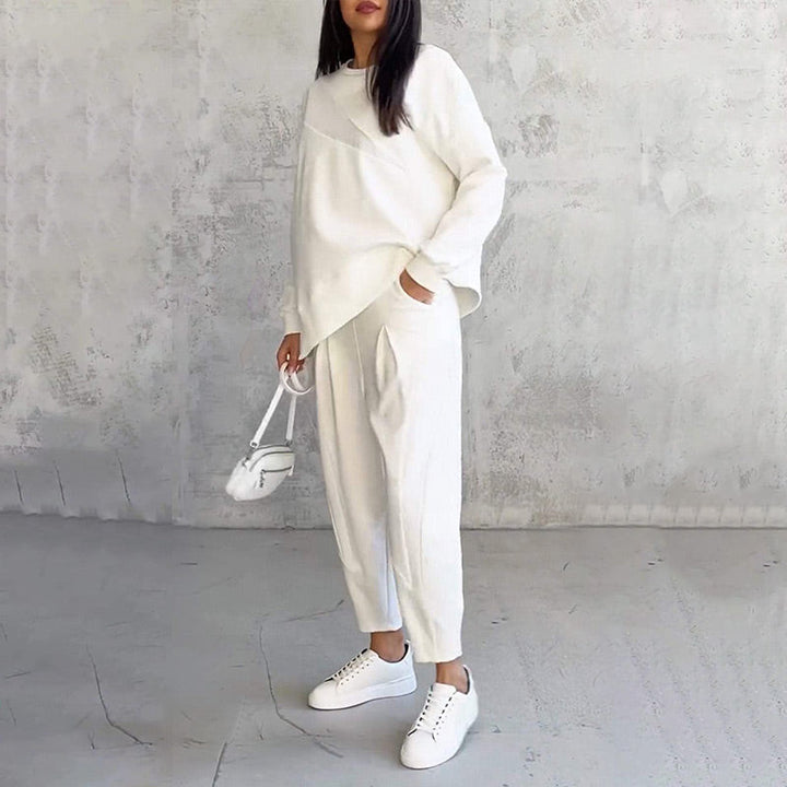Women's Two-Piece Sweatshirt and Trousers Set with Asymmetrical Hem